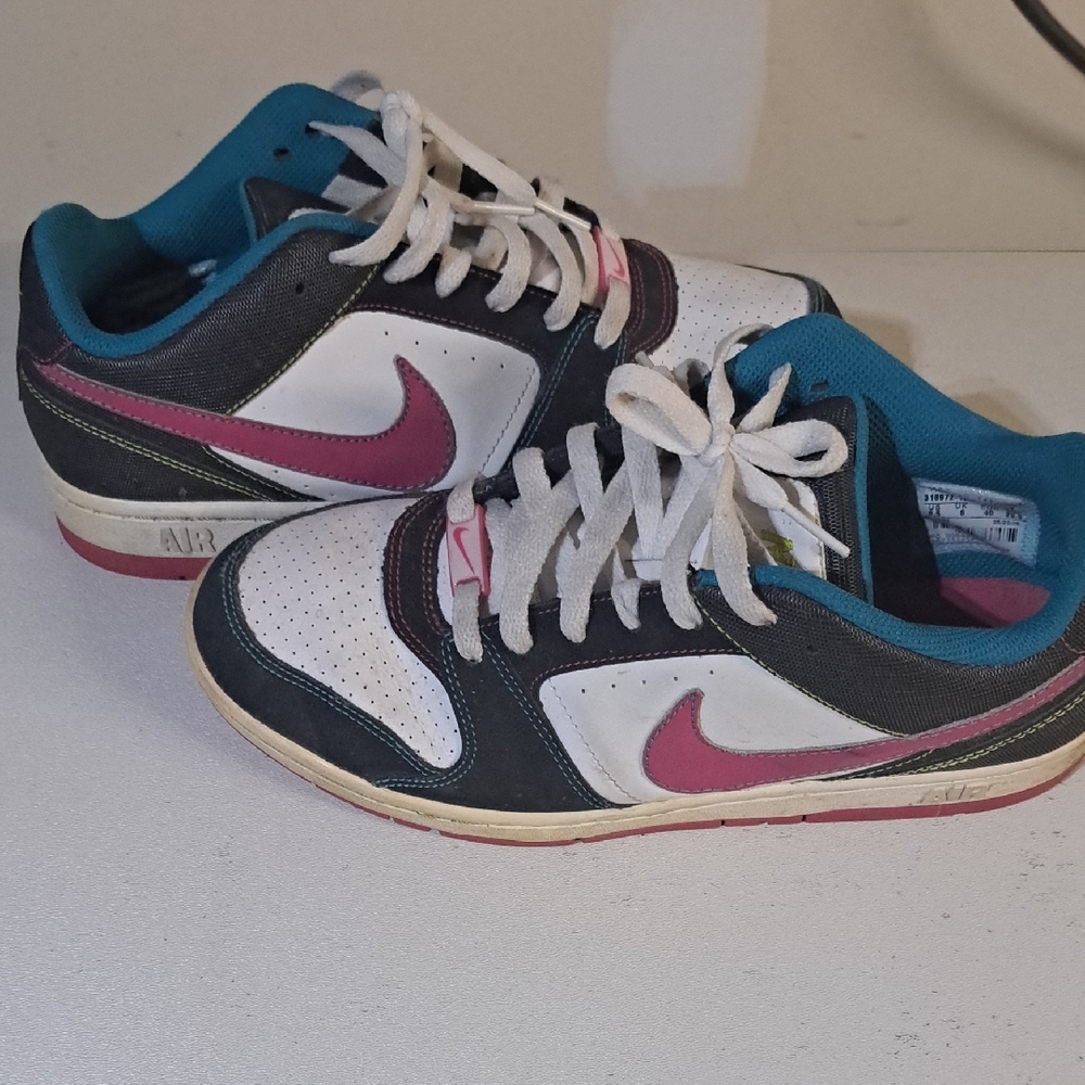 Nike Women's Prestige  8.5- White, Pink, and Teal